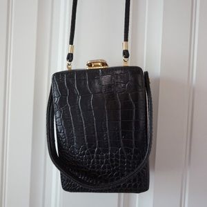 Snakeskin Vertical Shoulder Bag